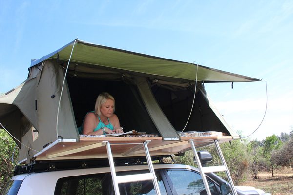4x4 Car Rental Botswana with Rooftop Tents