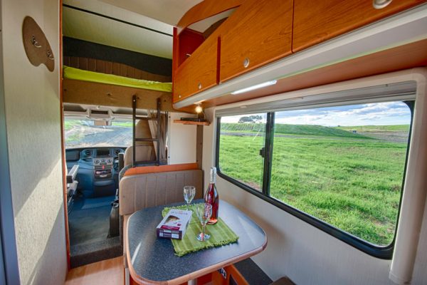 Discoverer 6 Berth Camper