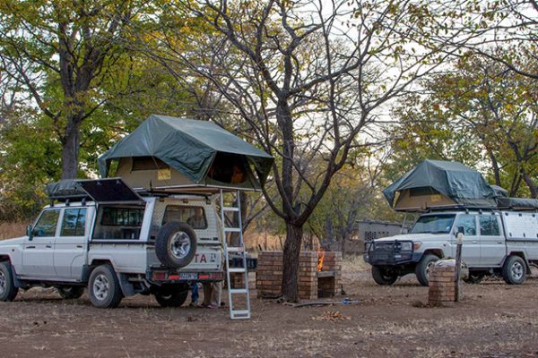 2PAX Land Cruiser Double Cab Campers Canopy