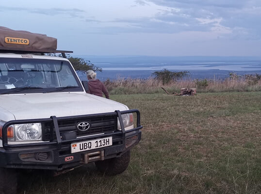 11-day rwanda self drive safari