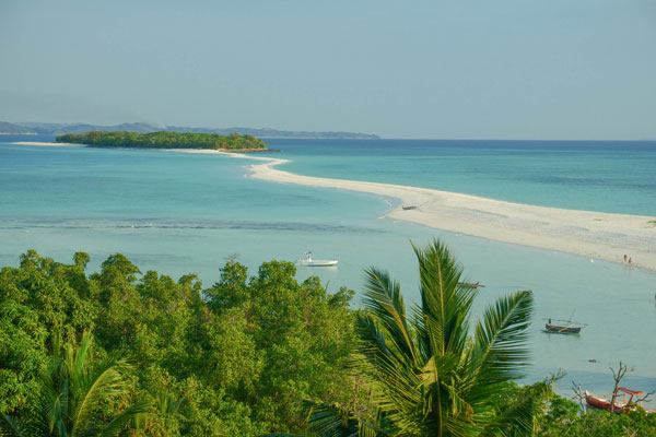 8-day tour in Madagascar 8-day tour in Madagascar