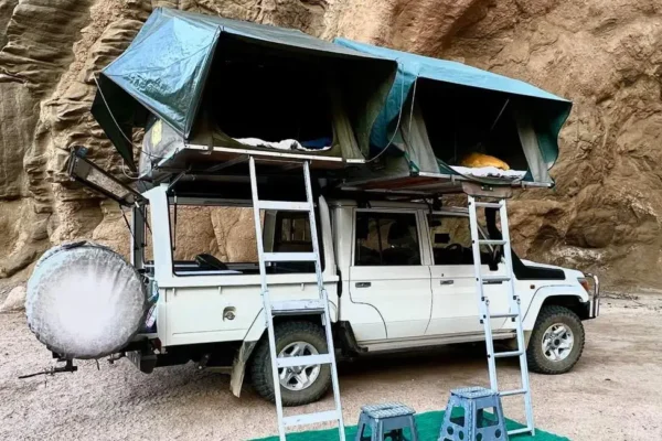 TOYOTA LAND CRUISER 79 CAMPER 4PX TOYOTA LAND CRUISER 79 CAMPER 4PX