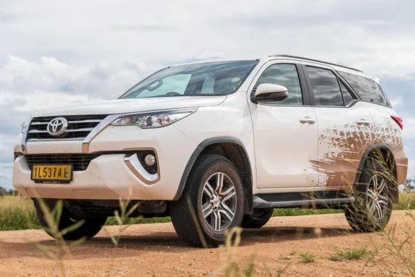 Toyota Fortuner 2x4