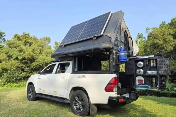 Toyota Hilux Double Cab Bushcamper 4x4 2 People