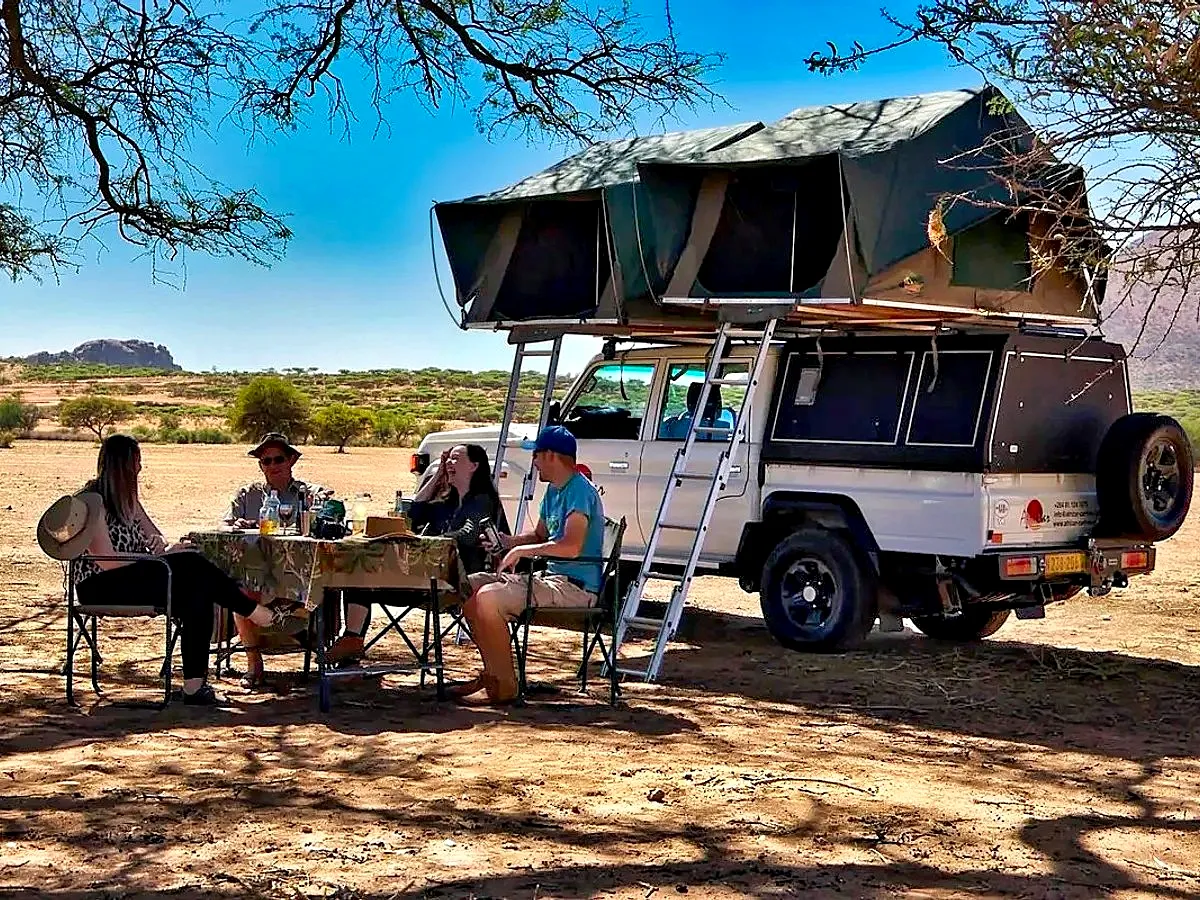 Toyota Land Cruiser 4.0V6 Camping Equipped 2 Pax